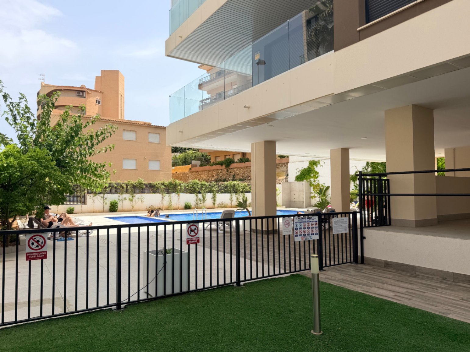 Modern 2-bedroom apartment with sea views in the Calpe Beach building — photo 39