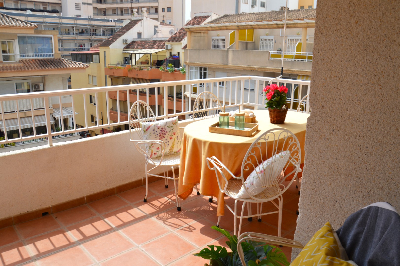Penthouse for sale in the heart of Calpe with solarium, pool. Parking and storage room optional. — photo 29