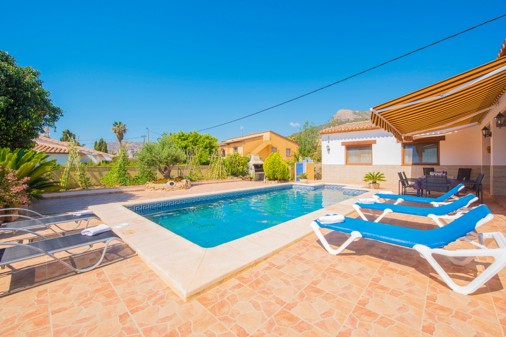 Exceptional villa for sale in Calpe offers the perfect balance between comfort and style. — photo 23