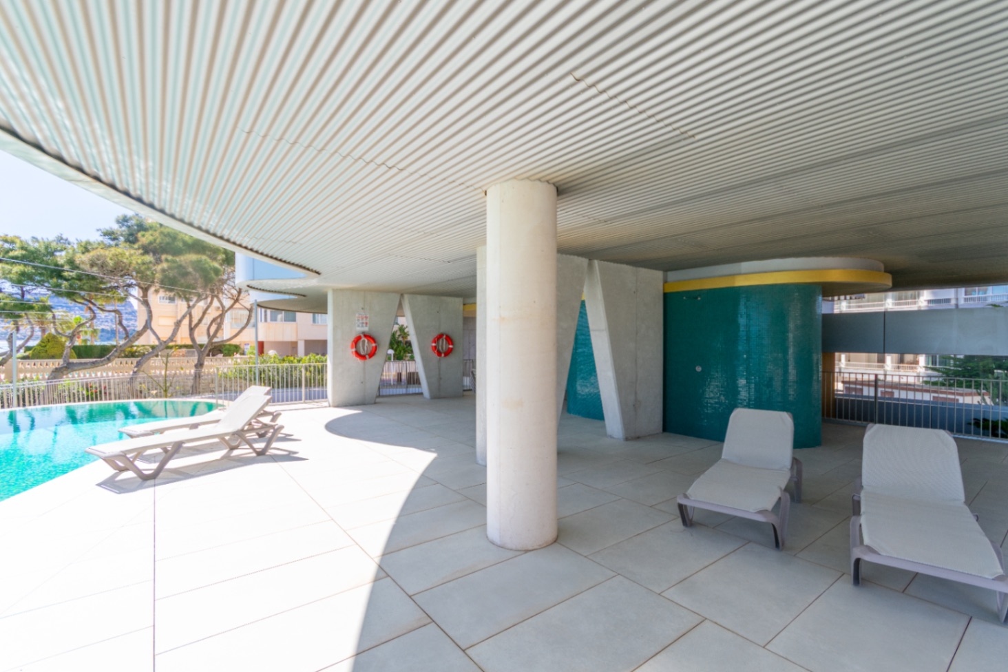 Exclusivity and Luxury on the First Line of the Sea – Last Apartment Available — photo 23
