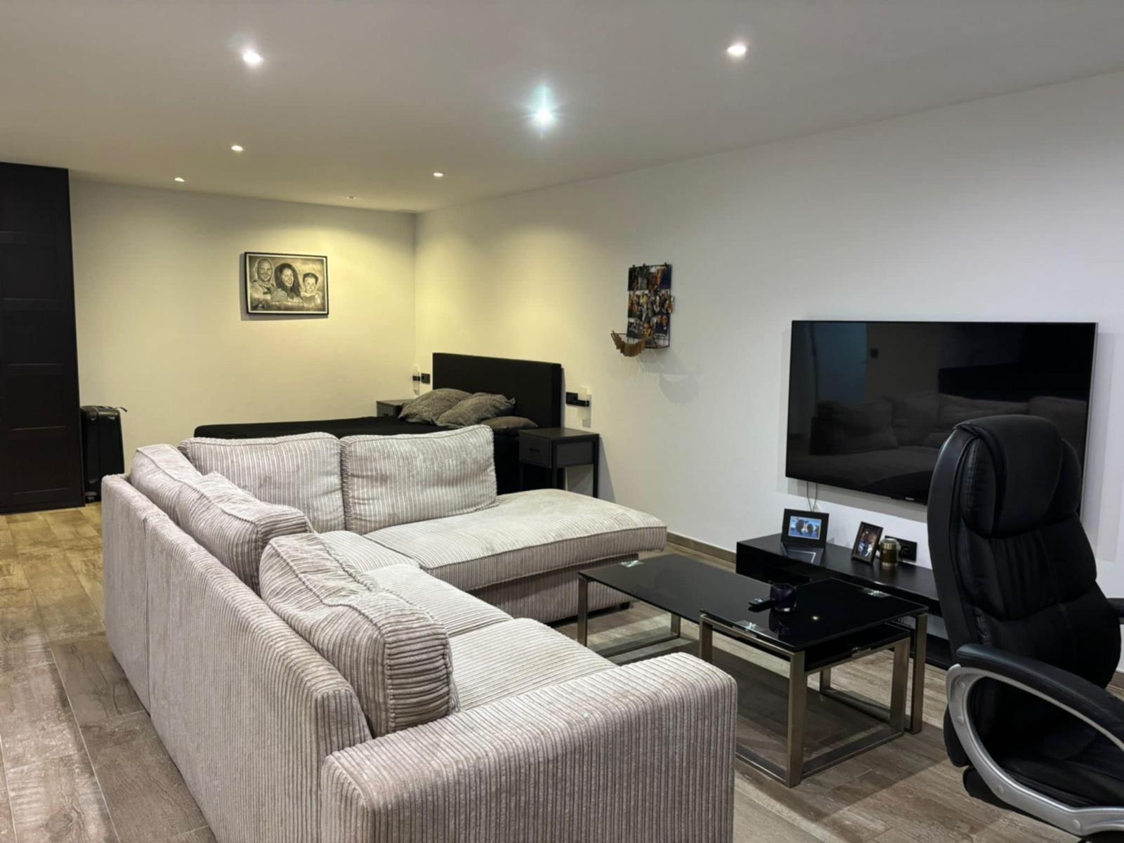 Exklusive Luxusvilla mit Ibiza-Design, Swimmingpool, Spa und Gästewohnung in Calpe — Foto 13