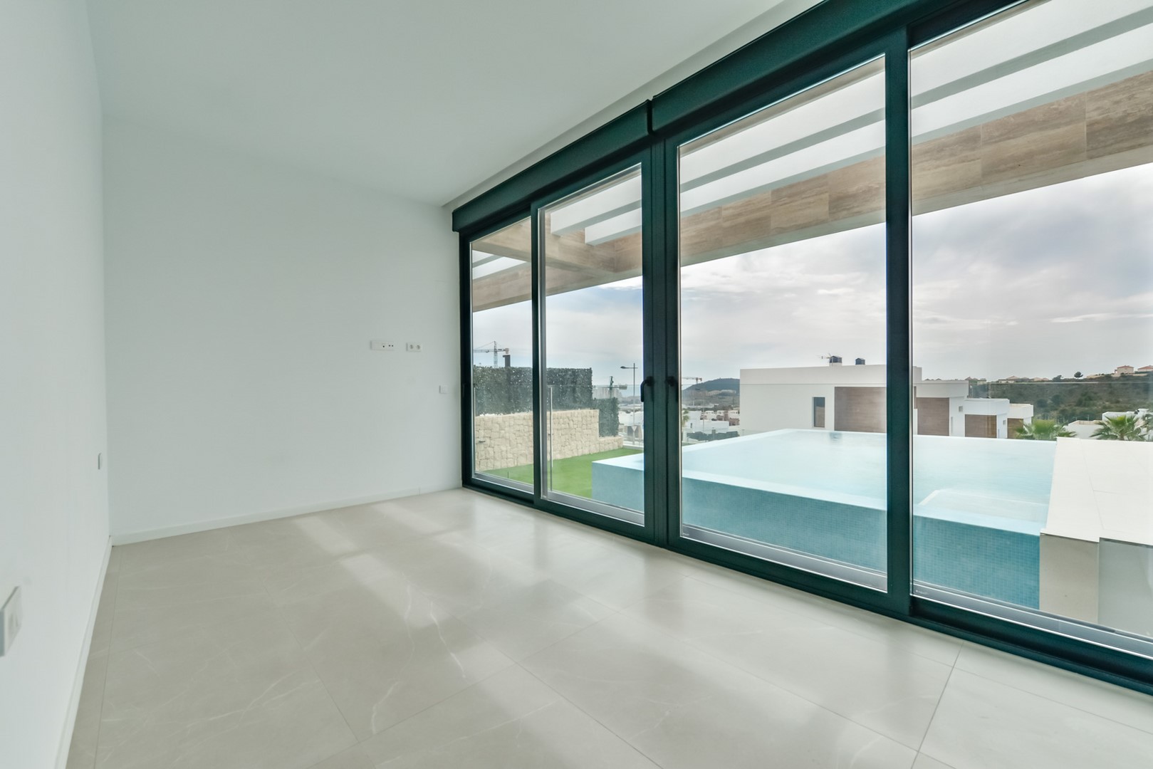 MODERNE VILLA I FINESTRAT — foto 10