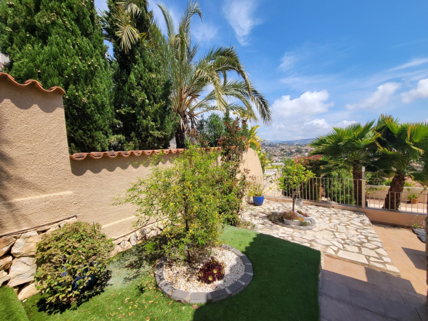 VILLA IN MARYVILLA WITH SPECTACULAR VIEWS — photo 16