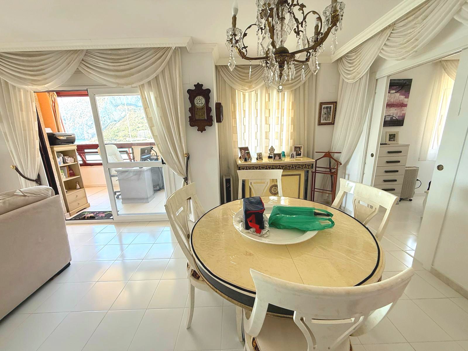 2-Bedroom Apartment with Sea Views — photo 9