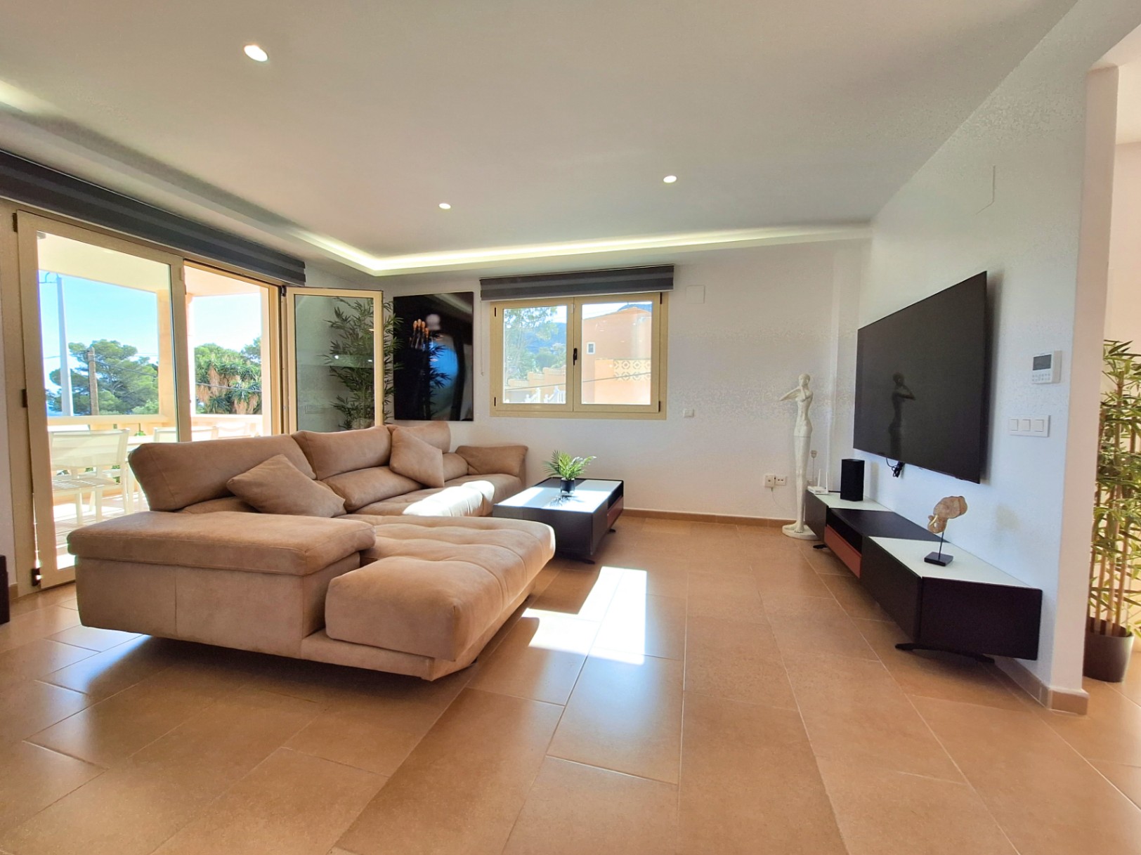 Villa with Views in Calpe — photo 4