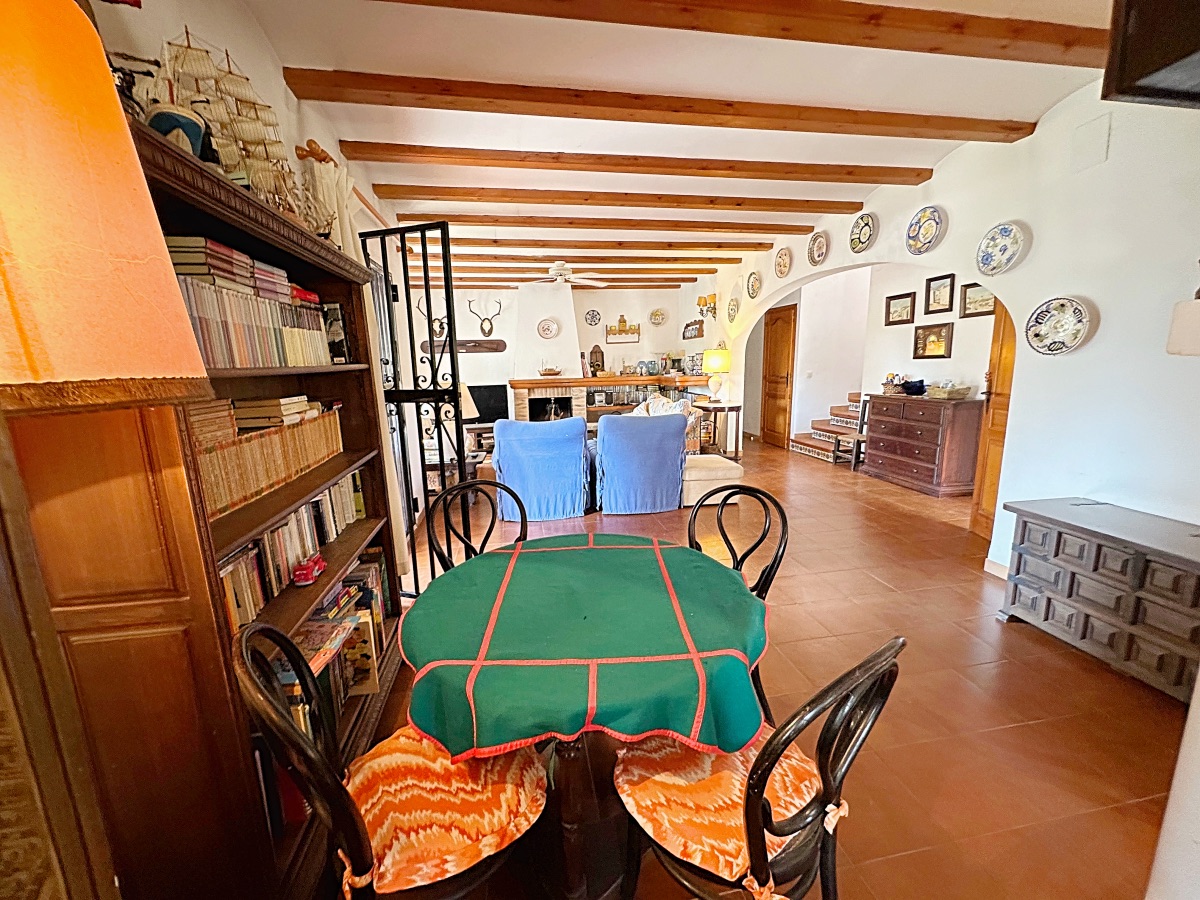 In the Los Pinos area If you identify with Mediterranean style...This is your home!! — photo 16