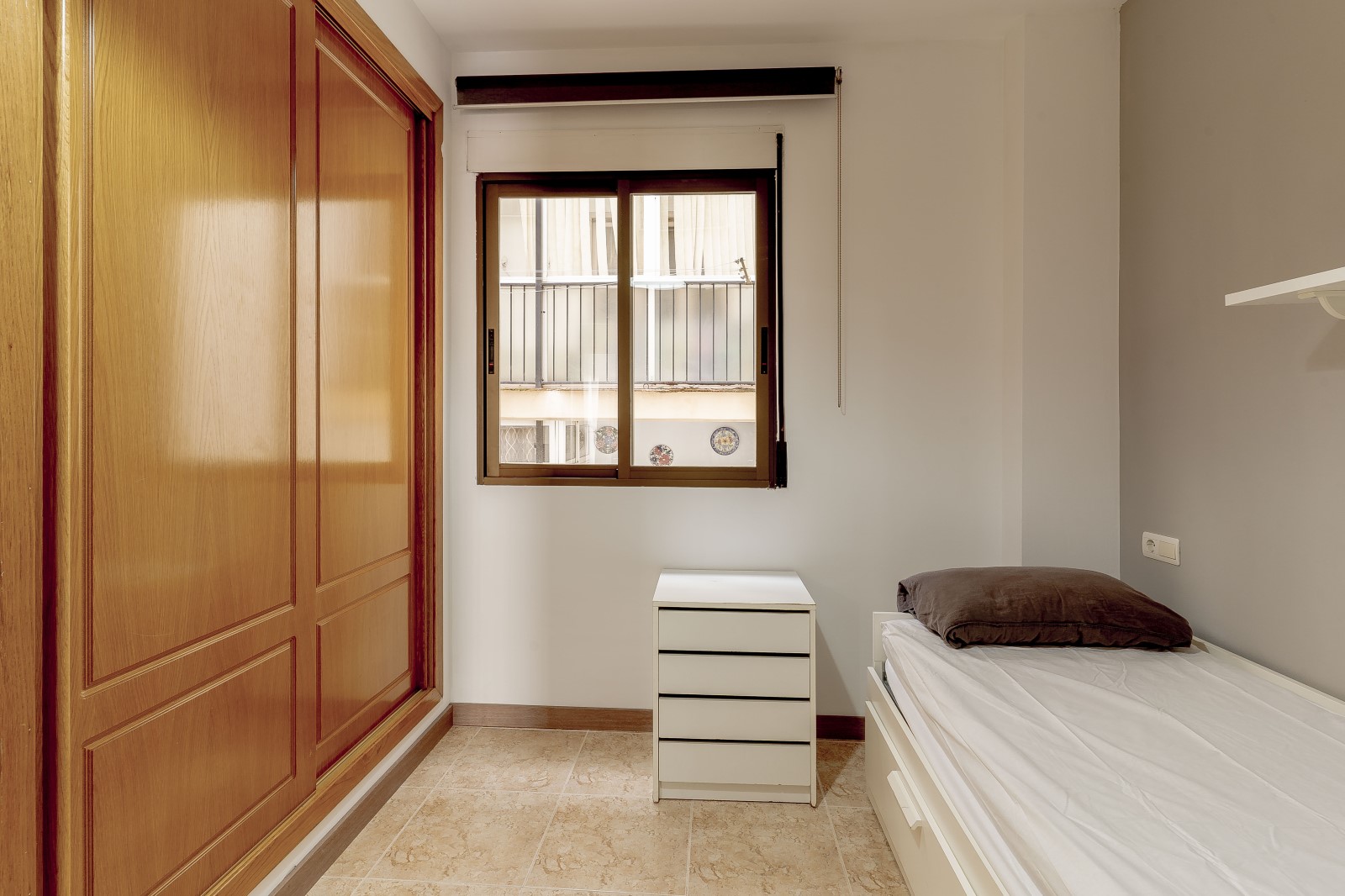 BEAUTIFUL FULLY RENOVATED APARTMENT — photo 21