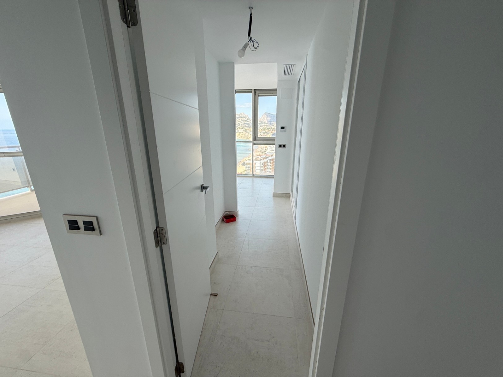 EKSKLUZYWNY PENTHOUSE Z PANORAMICZNYM WIDOKIEM NA MORZE I CAŁE CALPE — zdjęcie 13