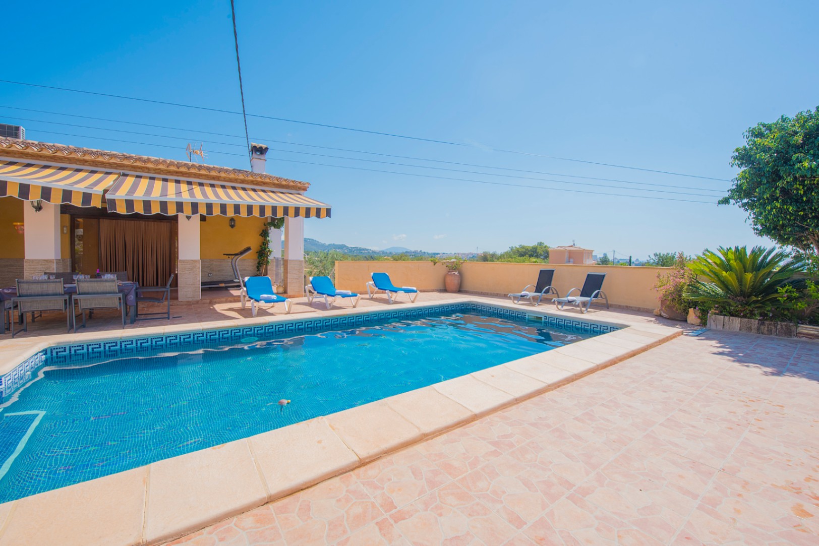Exceptional villa for sale in Calpe offers the perfect balance between comfort and style. — photo 25