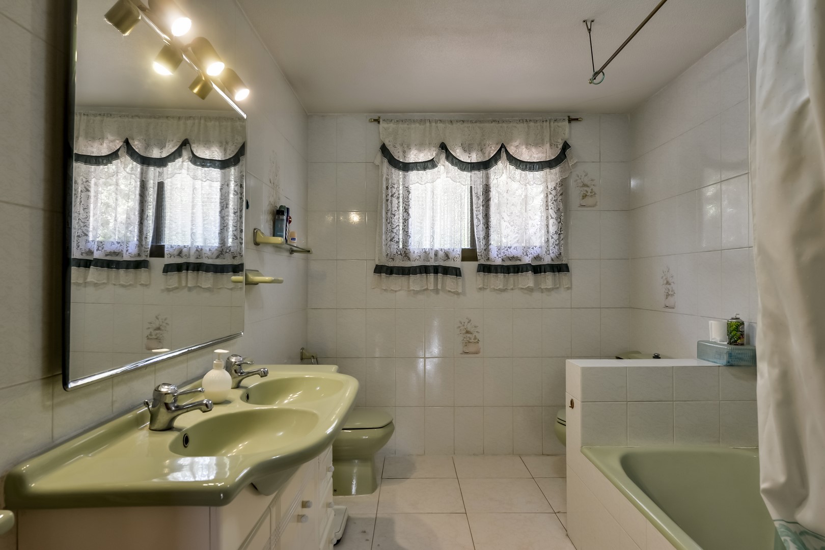 AMPLIA CASA EN BENIDORM — foto 35
