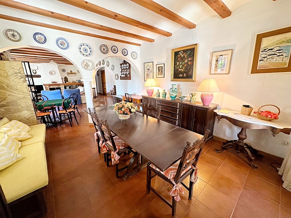 In the Los Pinos area If you identify with Mediterranean style...This is your home!! — photo 15