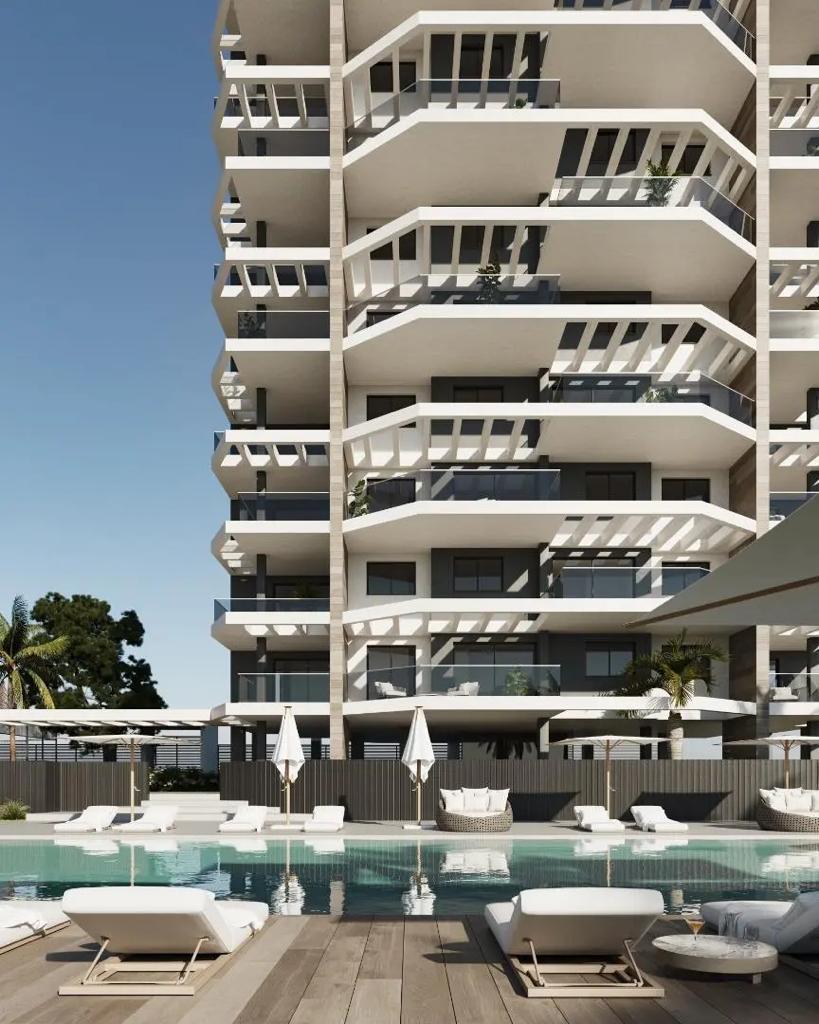 NY PENTHOUSE-LEJLIGHED I CALPE TÆT PÅ HAVET OG ALLE SERVICEYDELSER — foto 3