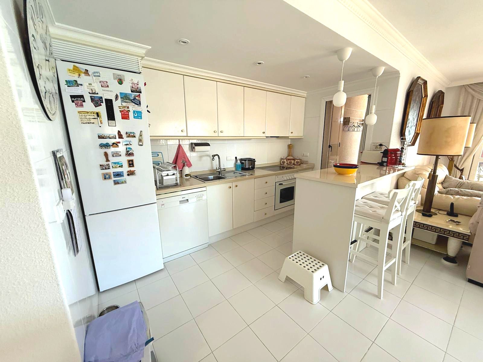 2-Bedroom Apartment with Sea Views — photo 10