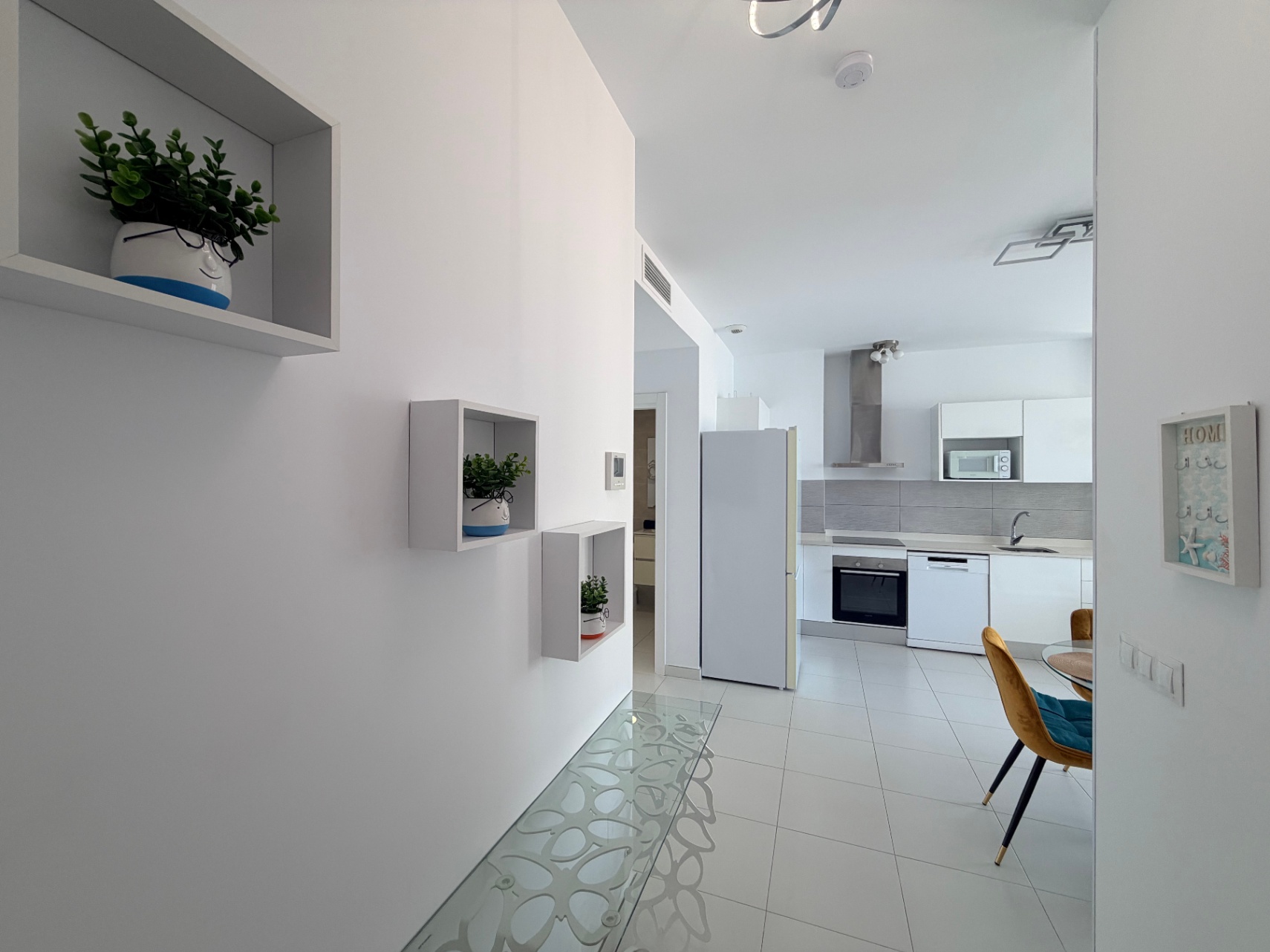 Modern 2-bedroom apartment with sea views in the Calpe Beach building — photo 22