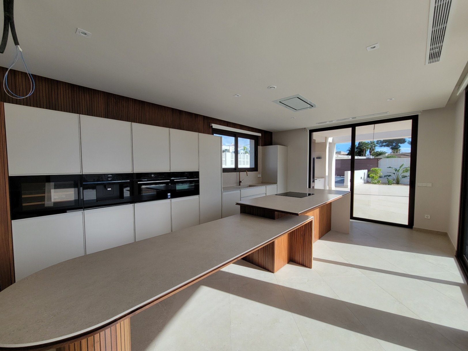 NEW BUILD VILLA CLOSE TO ALL AMENITIES — photo 14