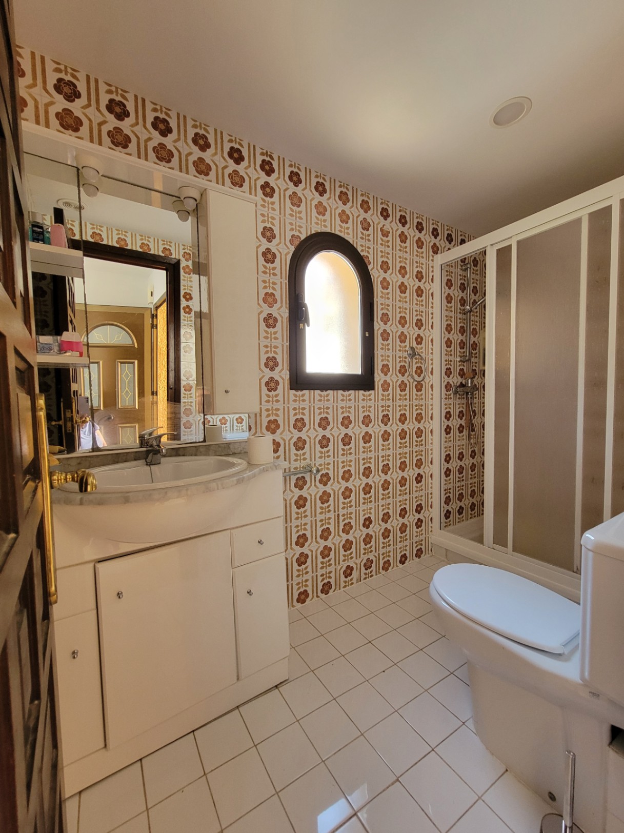VILLA IN MARYVILLA WITH SPECTACULAR VIEWS — photo 39