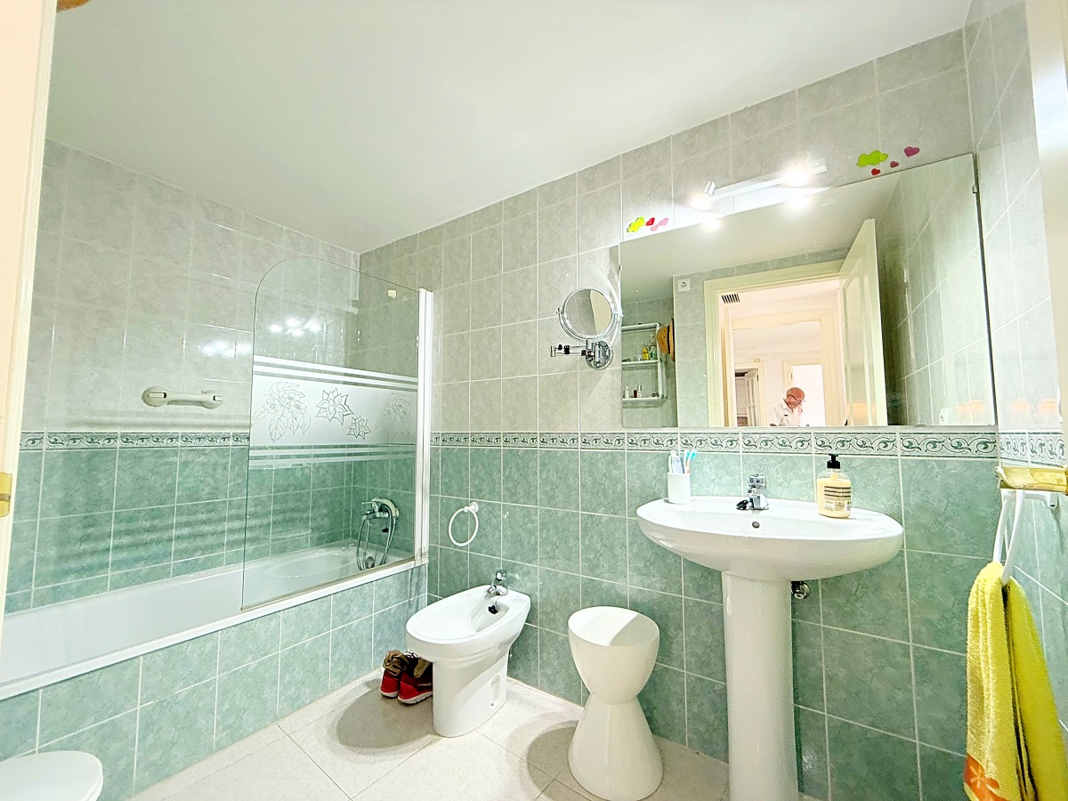 Exclusive apartment in Apolo XIV with private garage – Calpe — photo 21