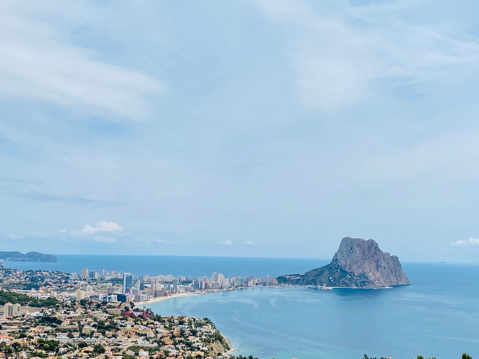 MODERN VILLA WITH STUNNING VIEWS — photo 10