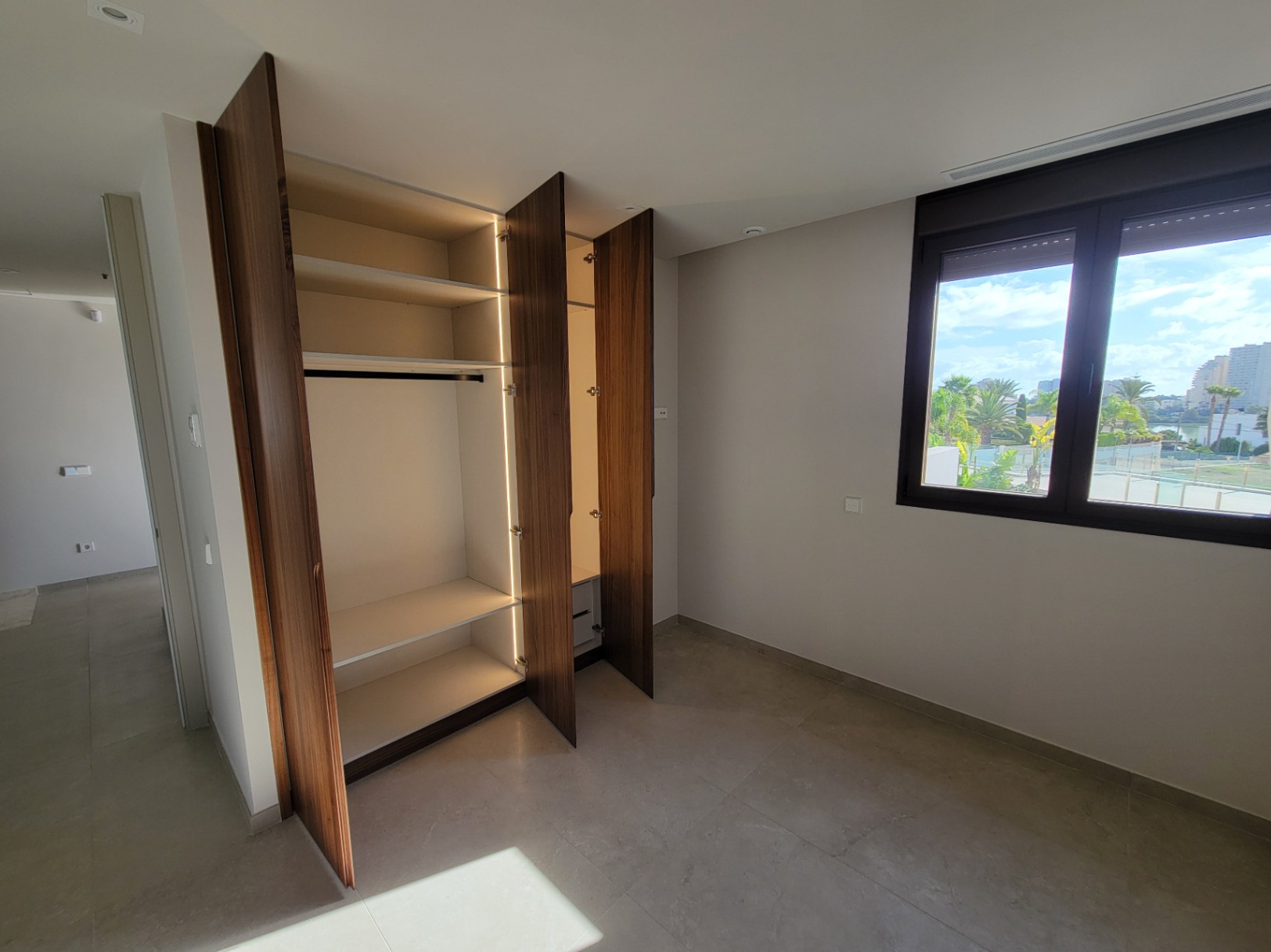 NEW BUILD VILLA CLOSE TO ALL AMENITIES — photo 34