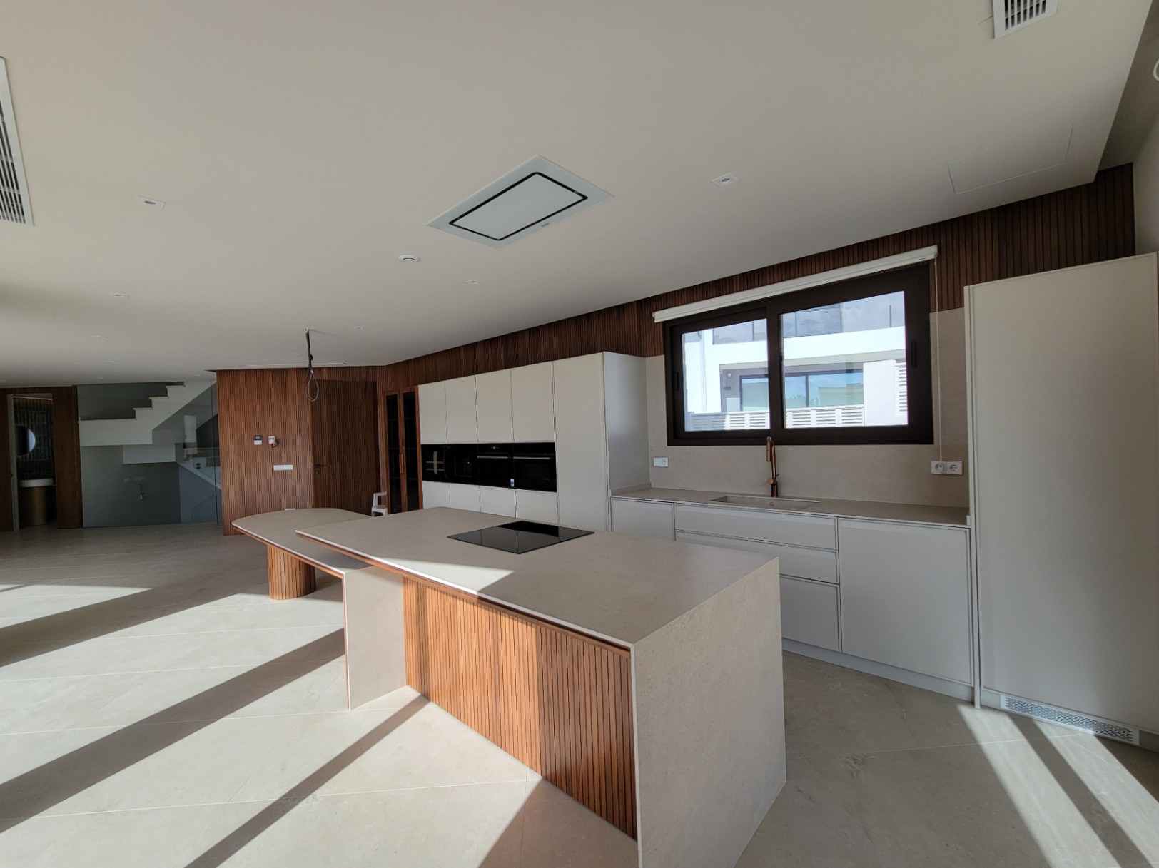 NEW BUILD VILLA CLOSE TO ALL AMENITIES — photo 13