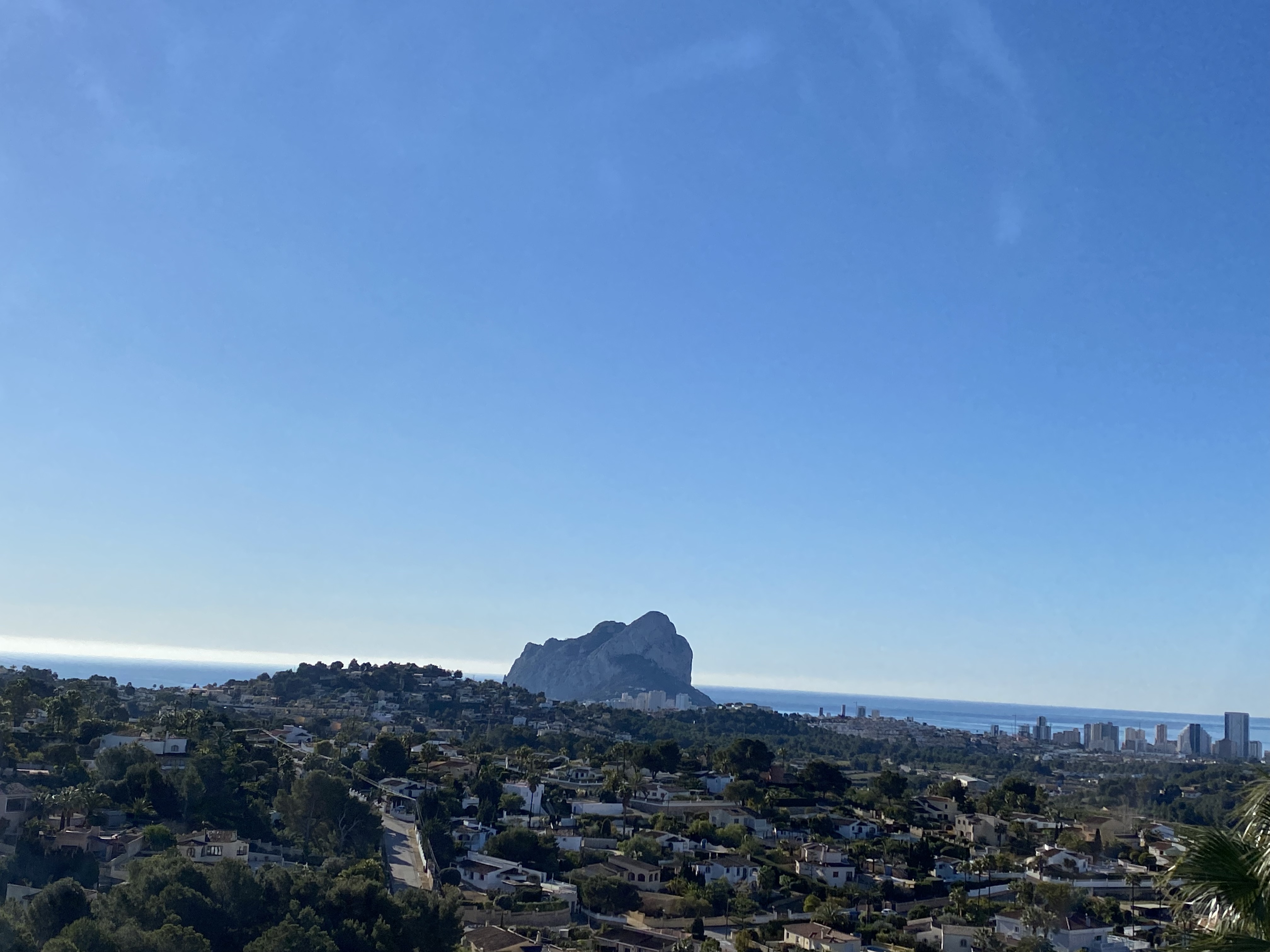 Impressive plot with incredible views of the town and the sea. LAST UNIT with sea views! — photo 5