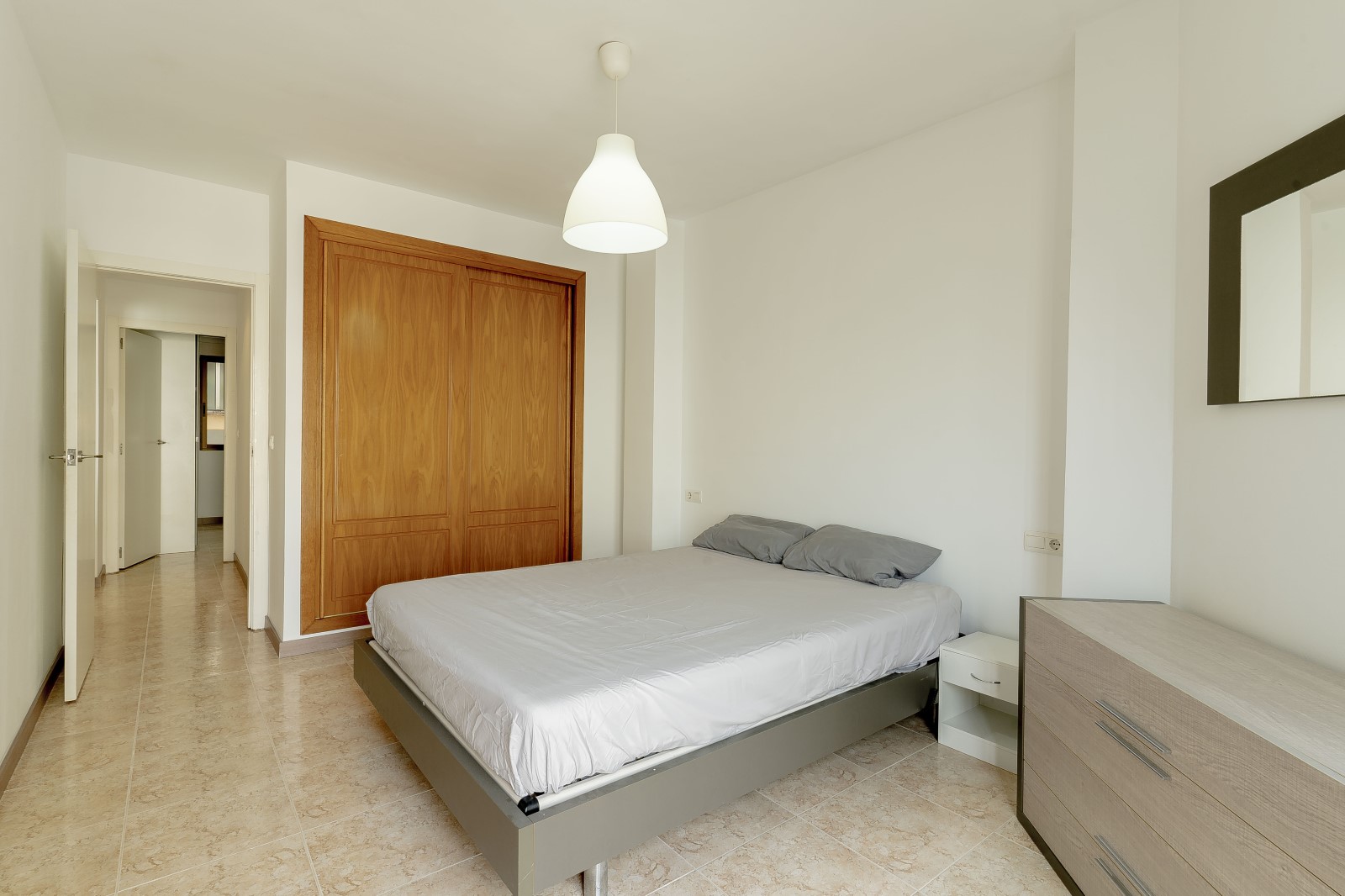 BEAUTIFUL FULLY RENOVATED APARTMENT — photo 16