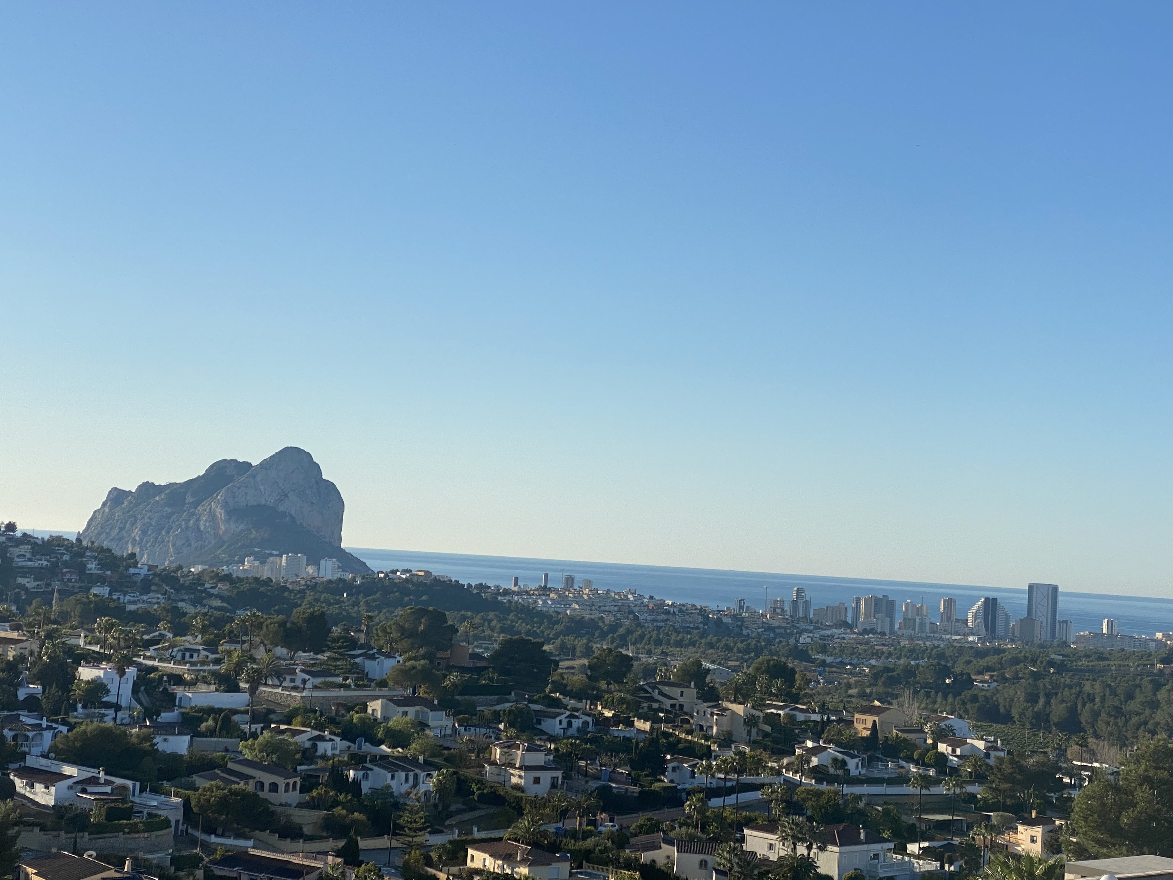 Impressive plot with incredible views of the town and the sea. LAST UNIT with sea views! — photo 3