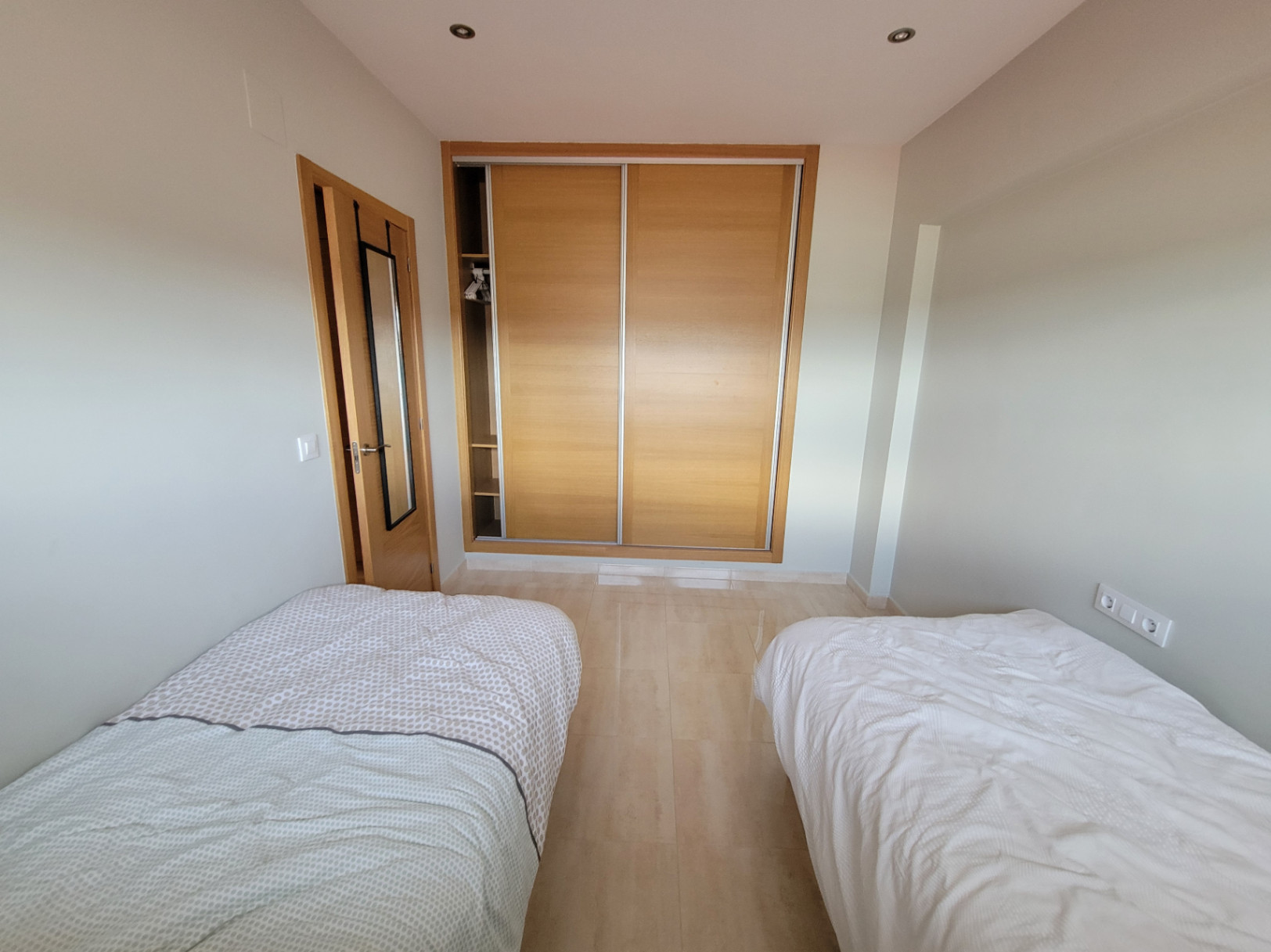 APARTMENT CLOSE TO ALL SERVICES AND THE BEACH — photo 10