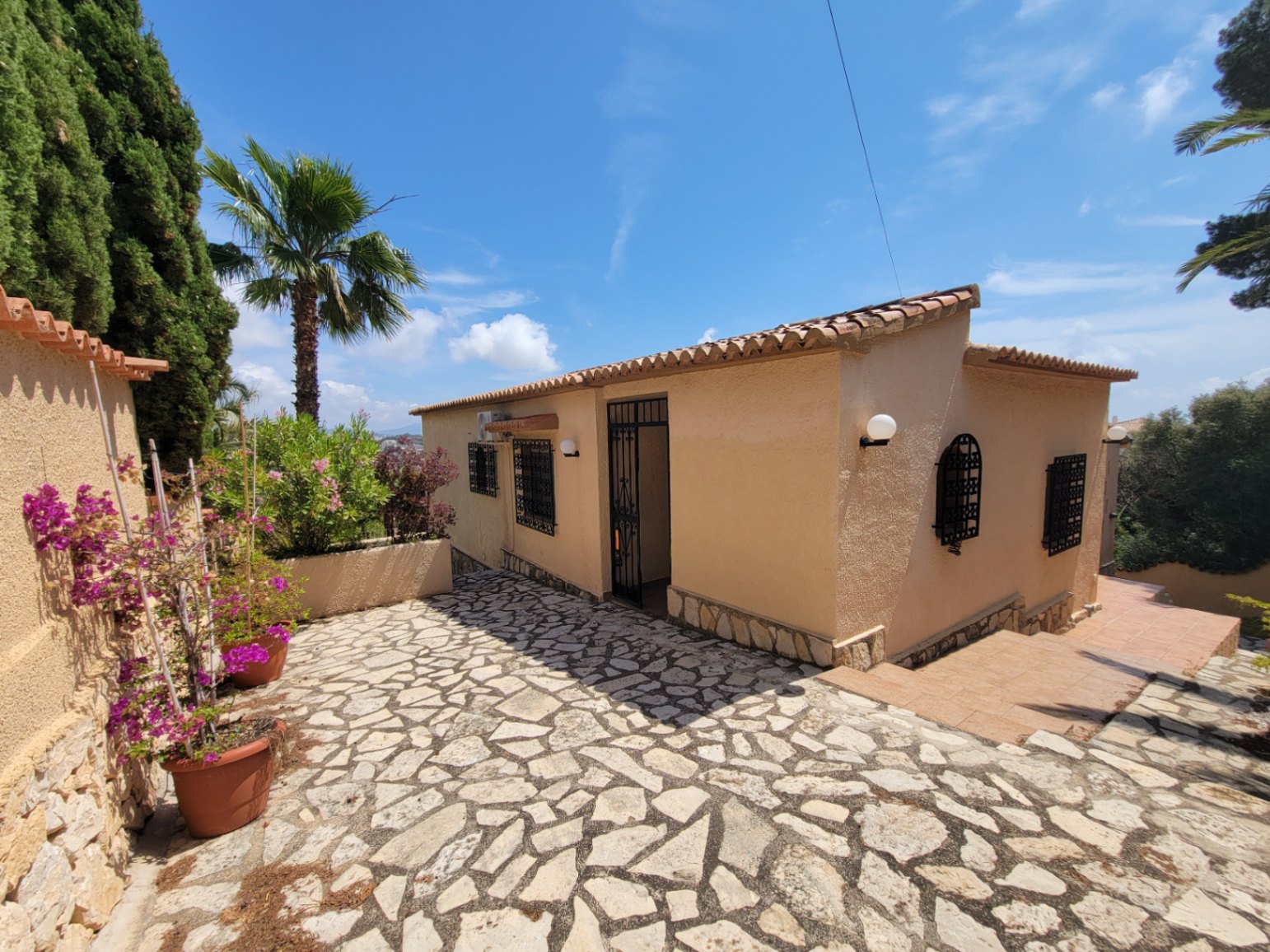 VILLA IN MARYVILLA WITH SPECTACULAR VIEWS — photo 11