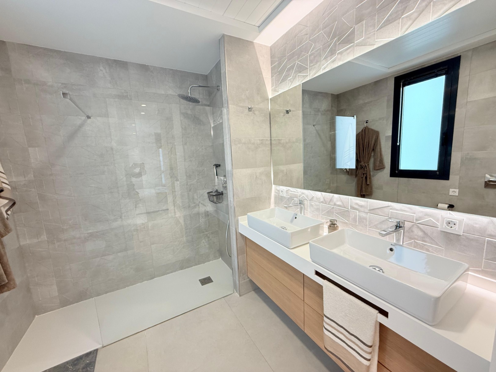 666 FINESTRAT — photo 15