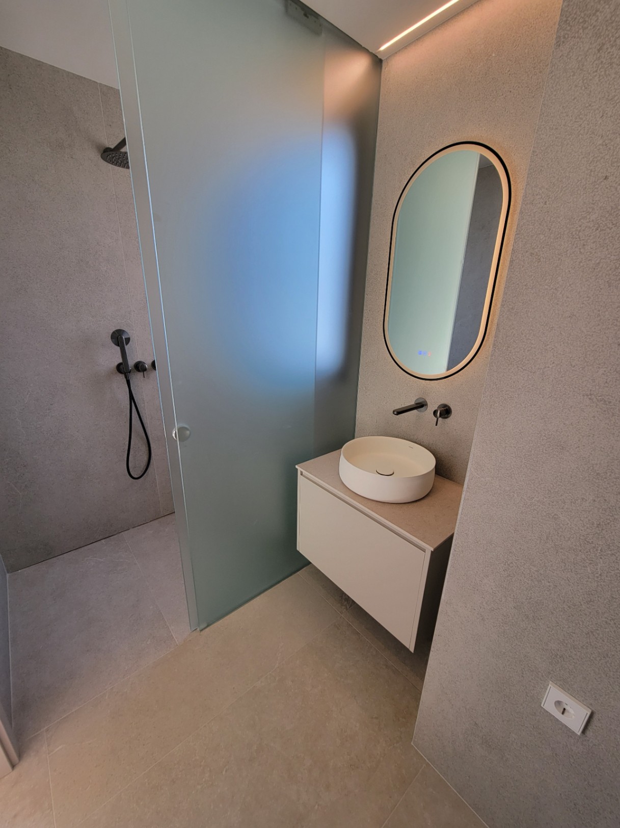 NEW BUILD VILLA CLOSE TO ALL AMENITIES — photo 31