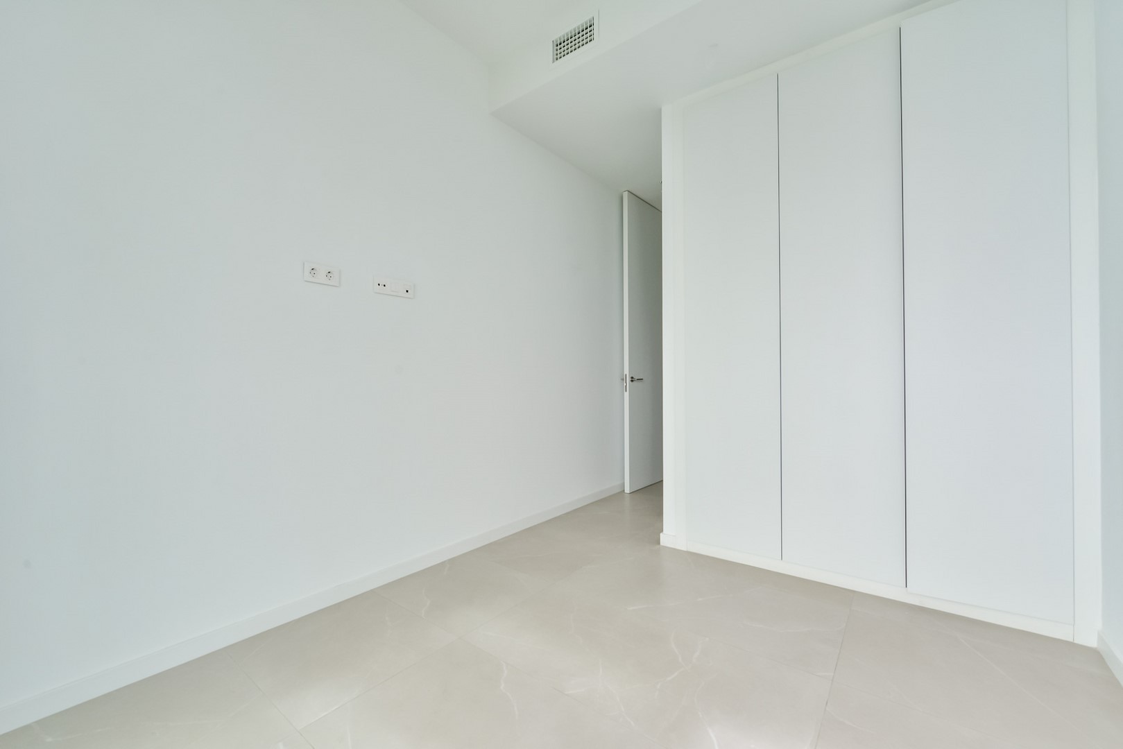 MODERNE VILLA I FINESTRAT — foto 11