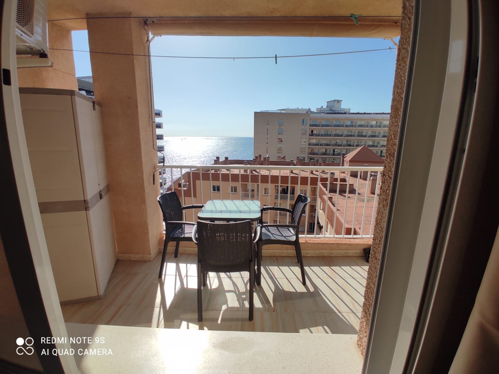 Central apartment with sea views and terrace — photo 16