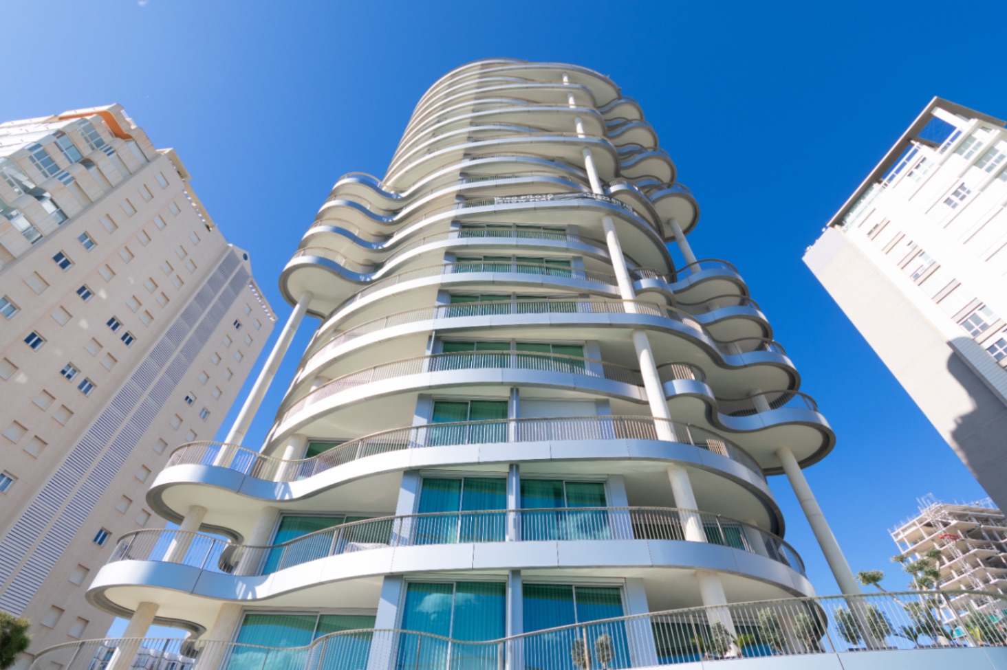 Exclusivity and Luxury on the Beachfront – Last Units Available — photo 16