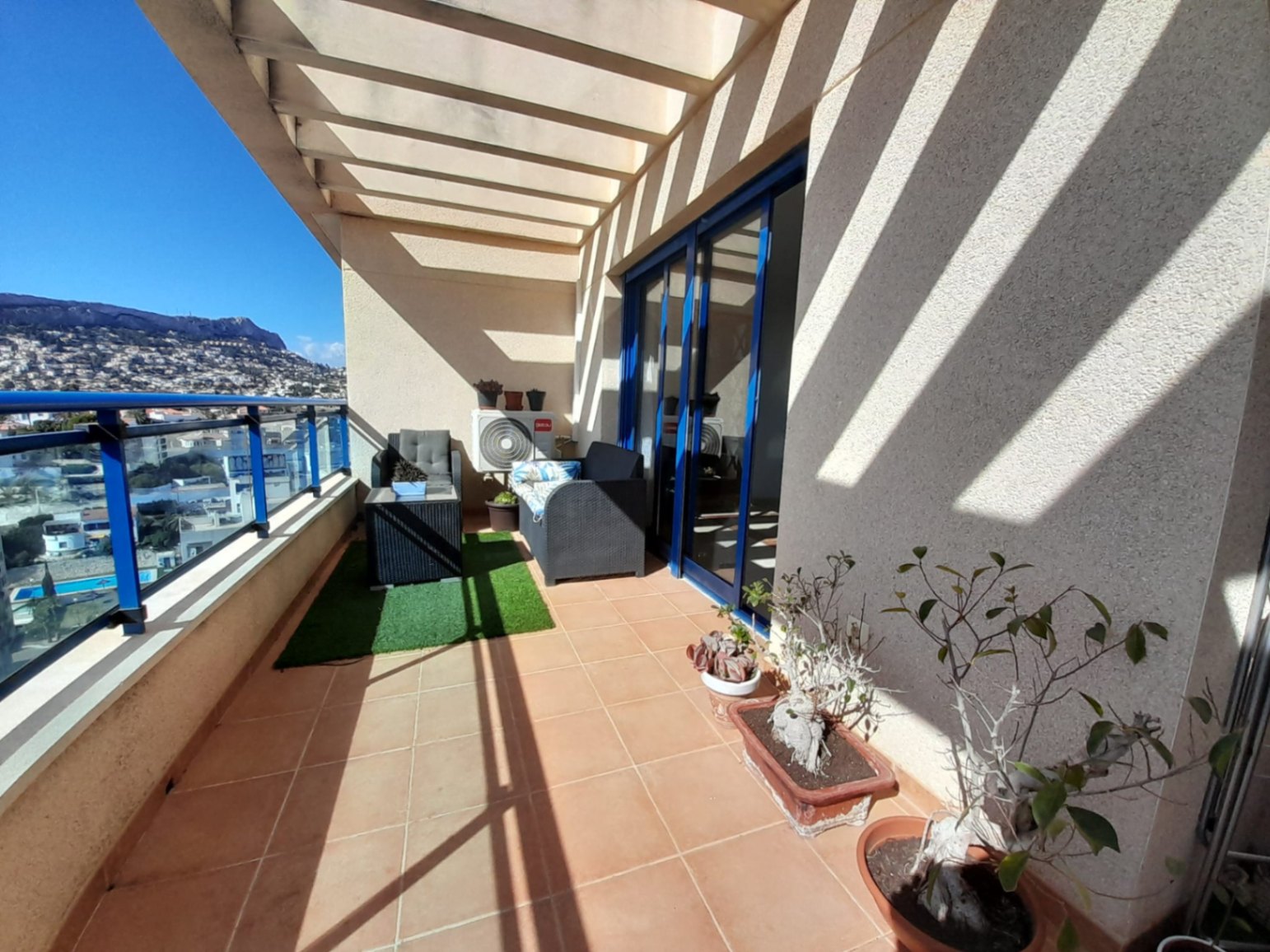 Spectacular penthouse in Calpe with sea views and pool