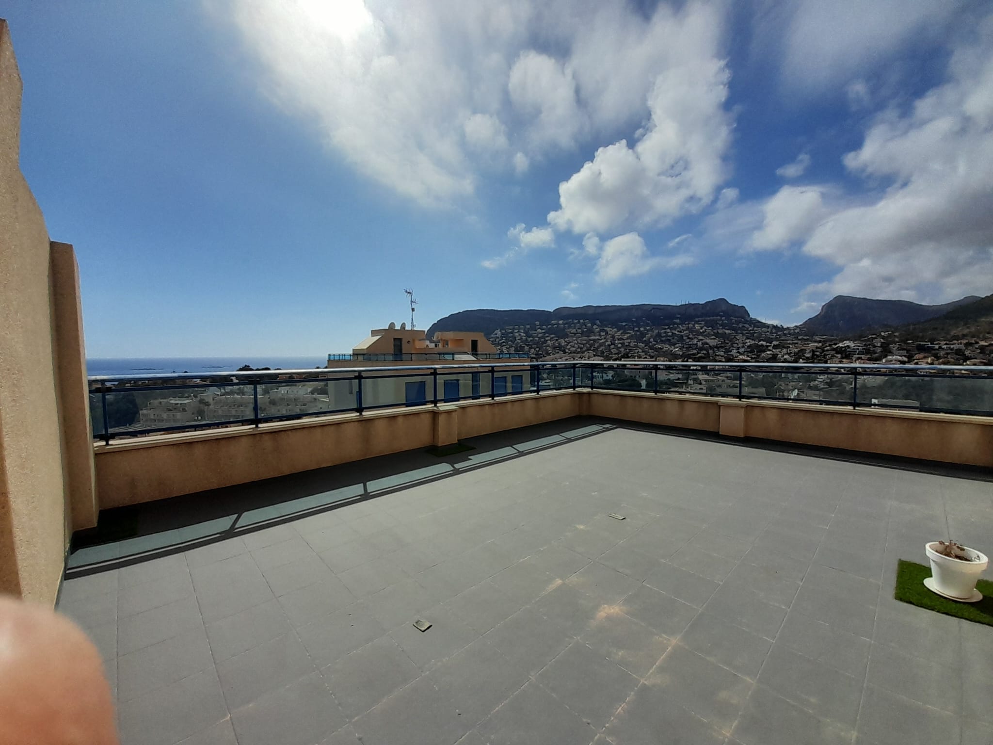 Spectacular penthouse in Calpe with sea views and pool